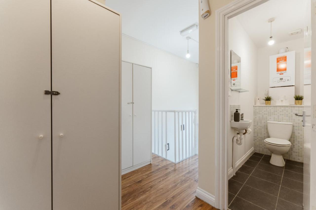 Mile End Rooms 57A London Exterior photo
