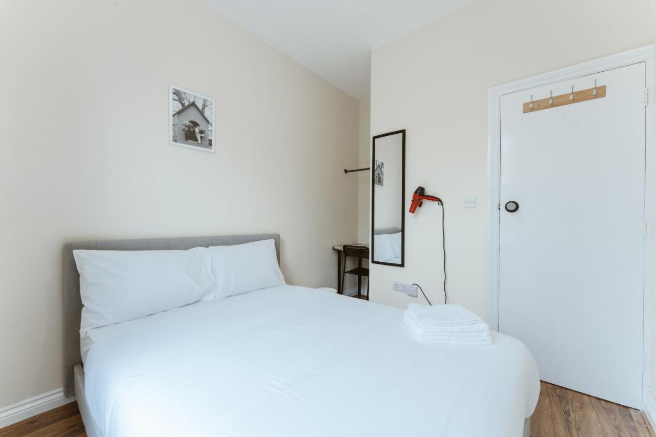 Mile End Rooms 57A London Exterior photo
