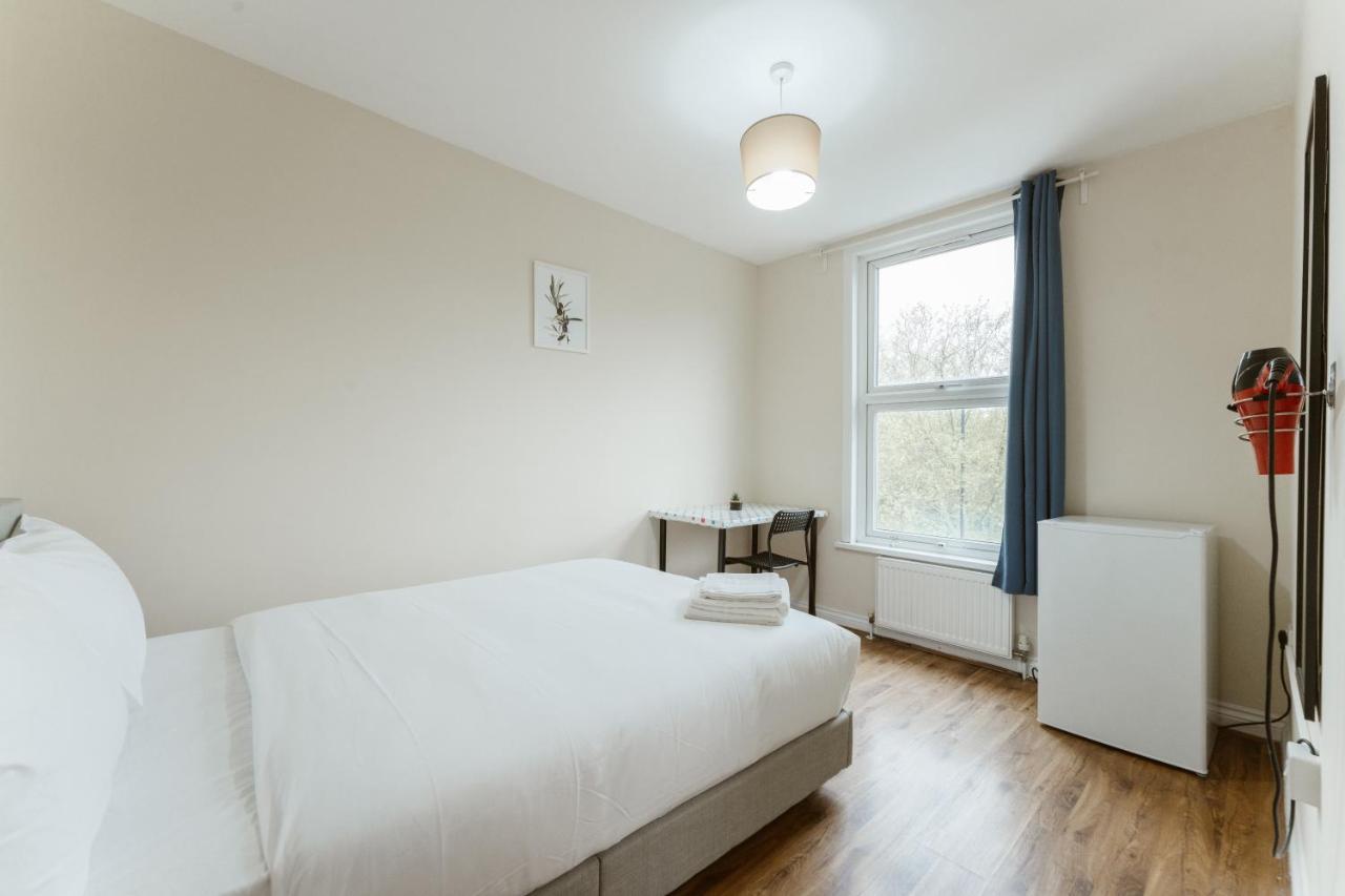Mile End Rooms 57A London Exterior photo