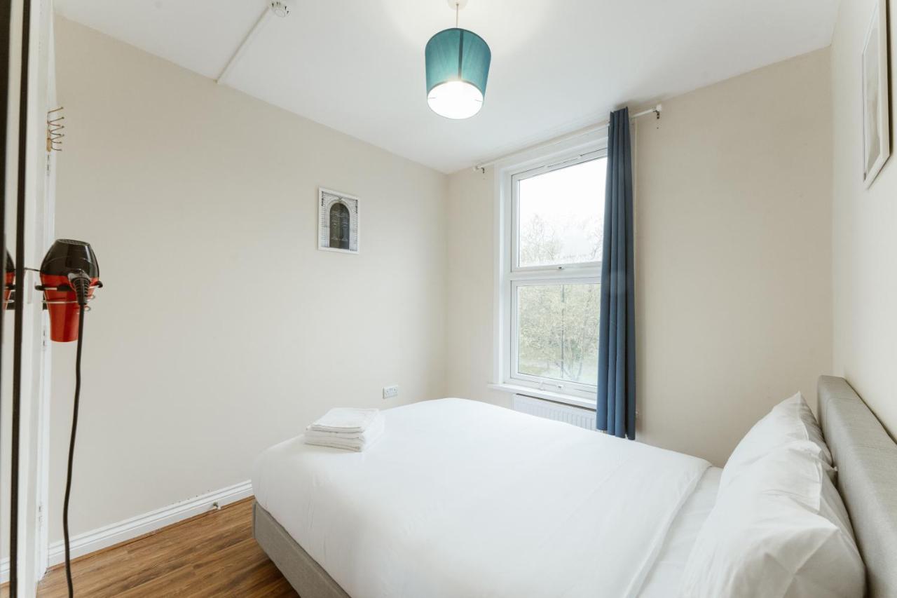 Mile End Rooms 57A London Exterior photo
