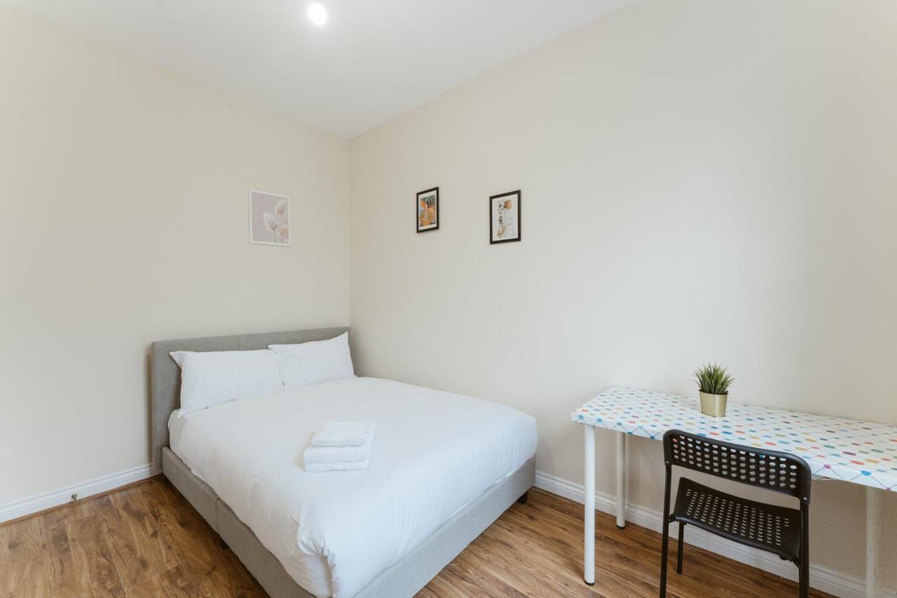 Mile End Rooms 57A London Exterior photo